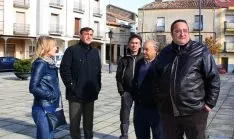 Pardo (2º izda) en la visita a Gómara. / Dip.