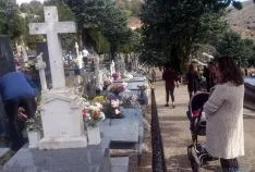 Capital y provincia recuerdan a sus difuntos.