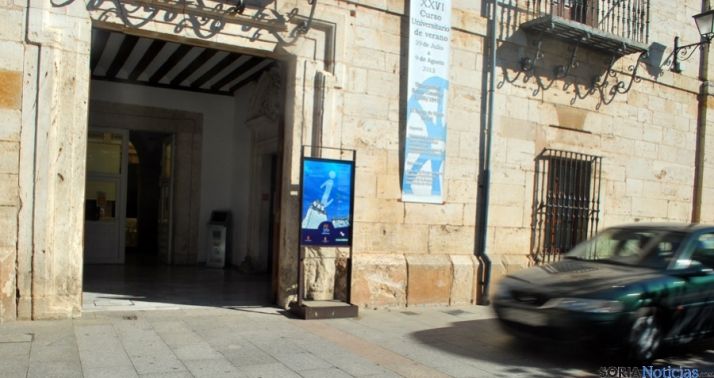 Oficina de turismo del Burgo. / SN