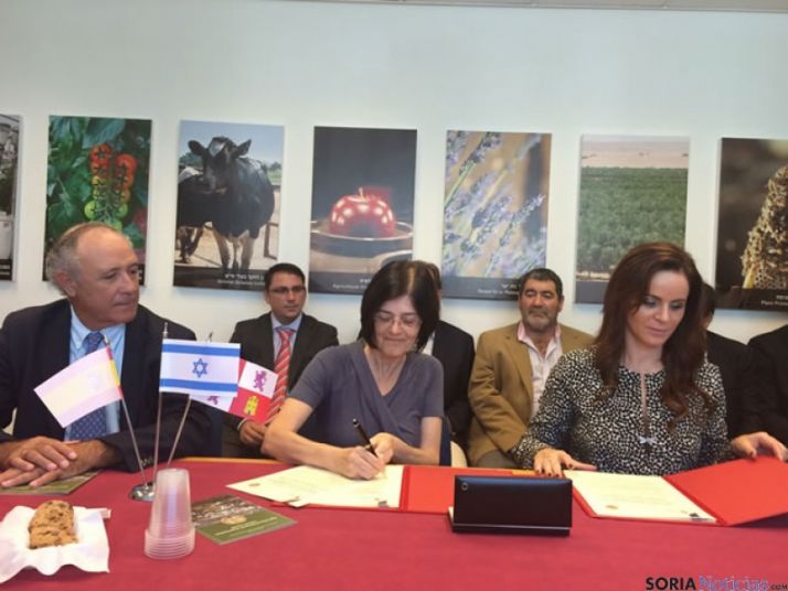 Firma del acuerdo