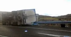 Estado del vehículo tras el accidente. / Ainalb Alomar 