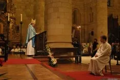 Diversos instantes de la ceremonia de ordenación. / SN