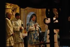 Diversos instantes de la ceremonia de ordenación. / SN