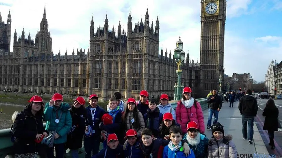 Los estudiantes, en la capital inglesa. 