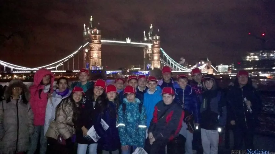 Los estudiantes, en la capital inglesa. 