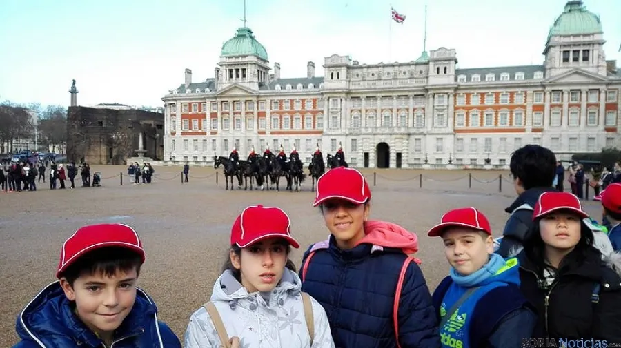 Los estudiantes, en la capital inglesa. 