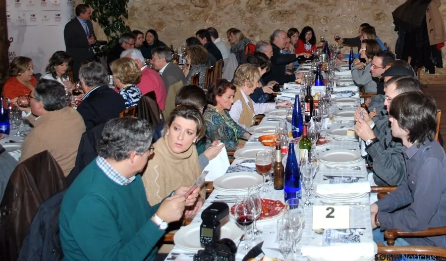 Diversos instantes del banquete inaugural de las Matanzas. / SN