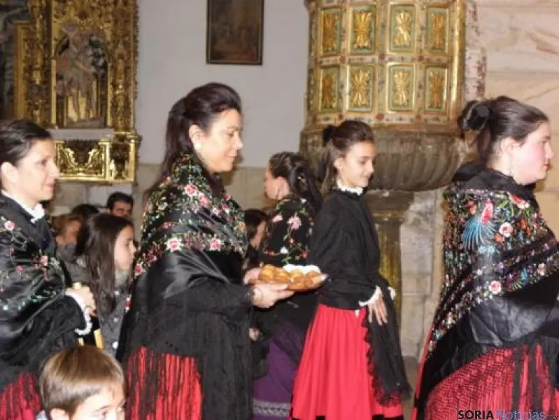 Foto 10 - Casarejos culmina dos d&iacute;as de danzas en el marco de la fiesta de la Virgen de la Paz