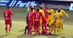 Distintos lances del partido. / SN