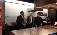 Distintas imágenes del la exhibición gastronómica del torrezno. 