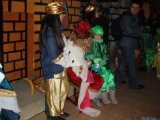 Los pequeños, felices esta noche en Almazán. 