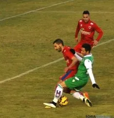 Diversos lances del partido. / SN
