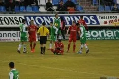 Diversos lances del partido. / SN