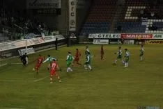 Diversos lances del partido. / SN
