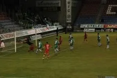Diversos lances del partido. / SN