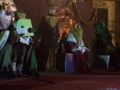 Los Reyes, en su visita a Arcos. / SN