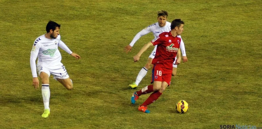 El Numancia no logra la victoria ante el Albacete en un partido sin mayor historia.  / SN