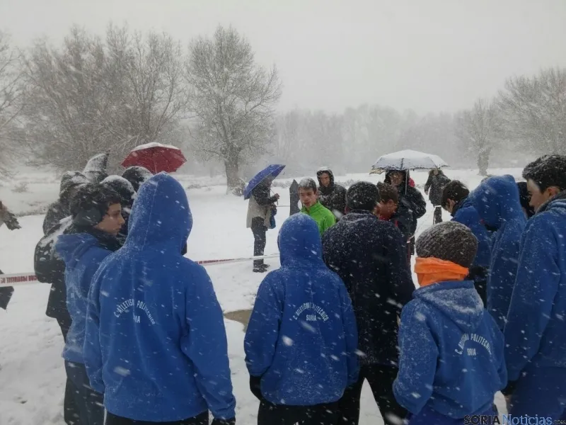 Foto 11 - Jornada de atletismo en Valdeavellano para el Campeonato Escolar