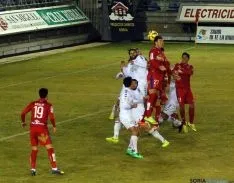 El Numancia no logra la victoria ante el Albacete en un partido sin mayor historia.  / SN