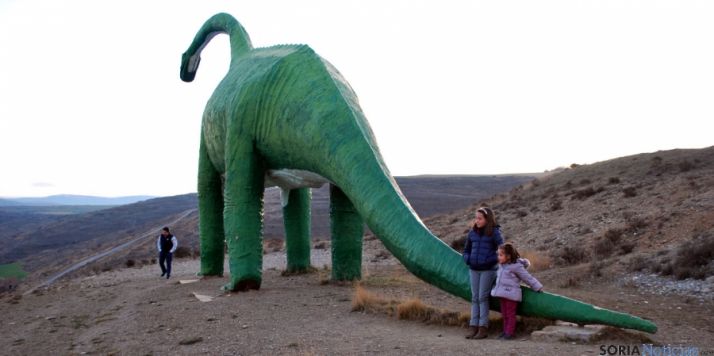 Reproducción de un dinosaurio en Villar del Río. / SN 