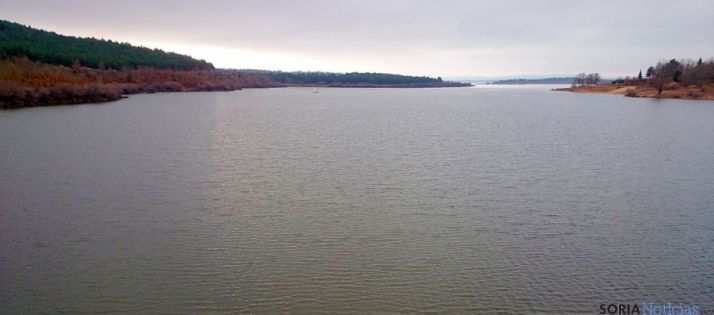 Bella estampa del embalse el sábado. / SN