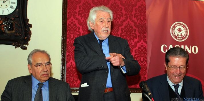 Manuel Núñez, en el centro, junto a Guerra y Mayor (dcha.). / SN