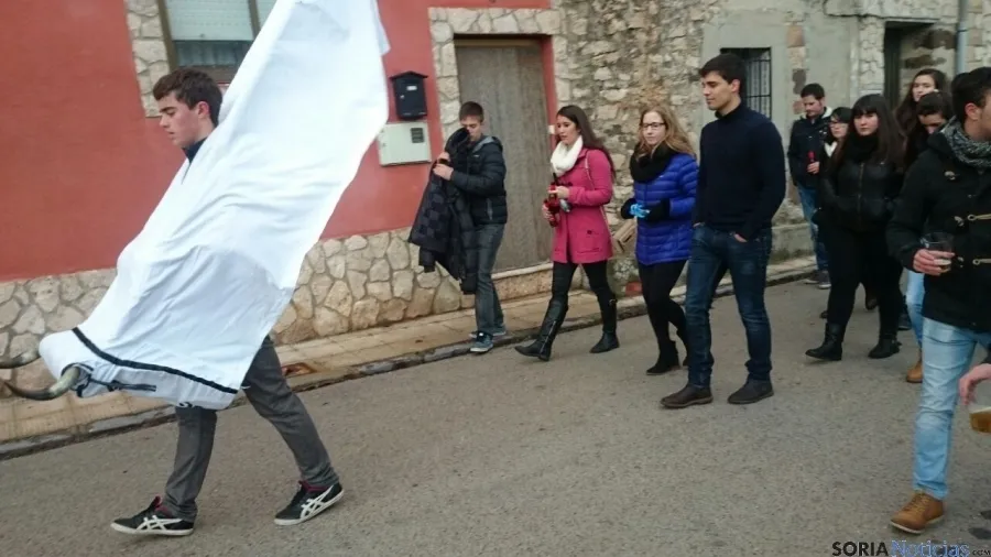Foto 2 - Abejar se prepara para su carnaval de La Barrosa