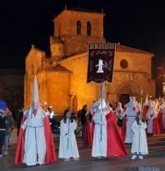 Una de las imágenes de la procesión de este Martes Santo. / SN