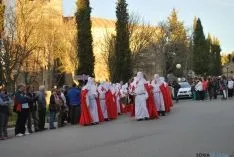 Uno de los distintos momentos de la procesión. / SN