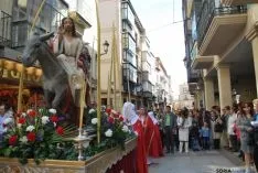Una imagen de la multitudinaria procesión de la 'Borriquilla'. / SN