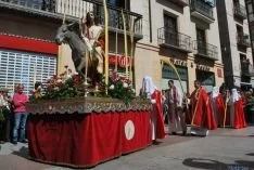 Una imagen de la multitudinaria procesión de la 'Borriquilla'. / SN