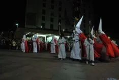Una de las imágenes de la procesión de este Martes Santo. / SN