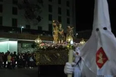 Una de las imágenes de la procesión de este Martes Santo. / SN