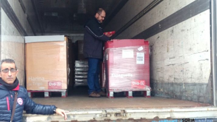 Carga de alimentos para el Sáhara.