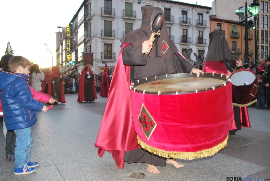 La multitudinaria procesión del Miércoles Santo. / SN