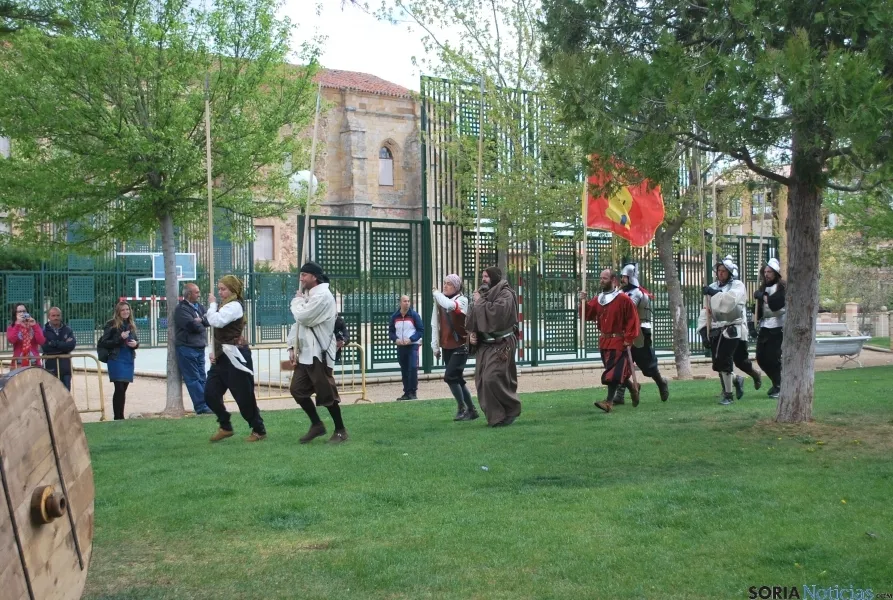 Escenificación comunera en el parque de Santa Clara. / SN