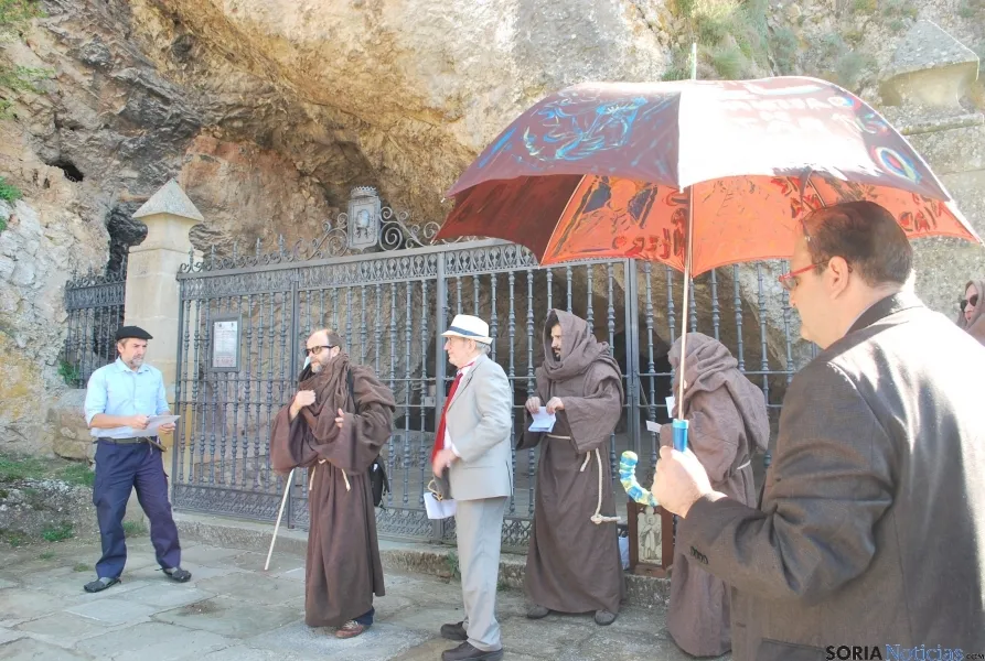 La 'Saturiada' en su arranque en la ermita del patrón. / SN