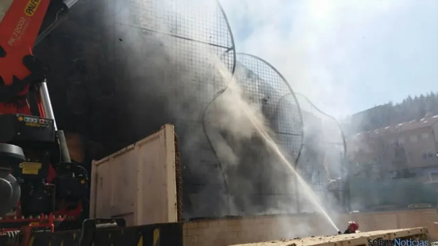 Incendio en el jardín vertical