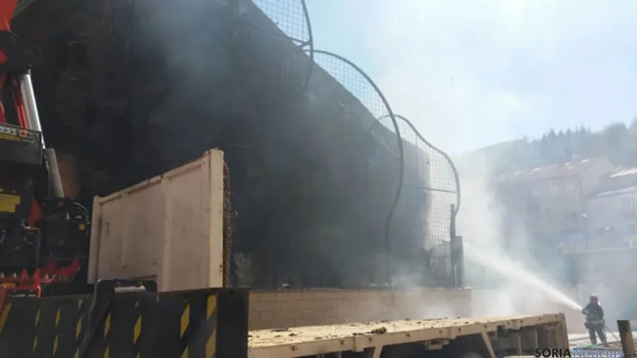 Incendio en el jardín vertical