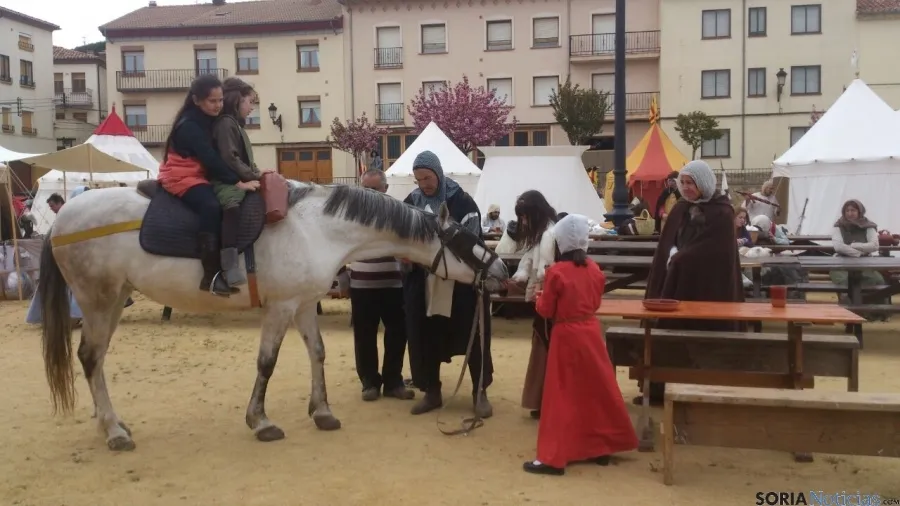 Foto 8 - &Aacute;greda festeja los desposorios de Jaime I de Arag&oacute;n y Do&ntilde;a Leonor de Castilla