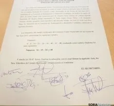 Corazón del cartel dibujado en el acta del jurado