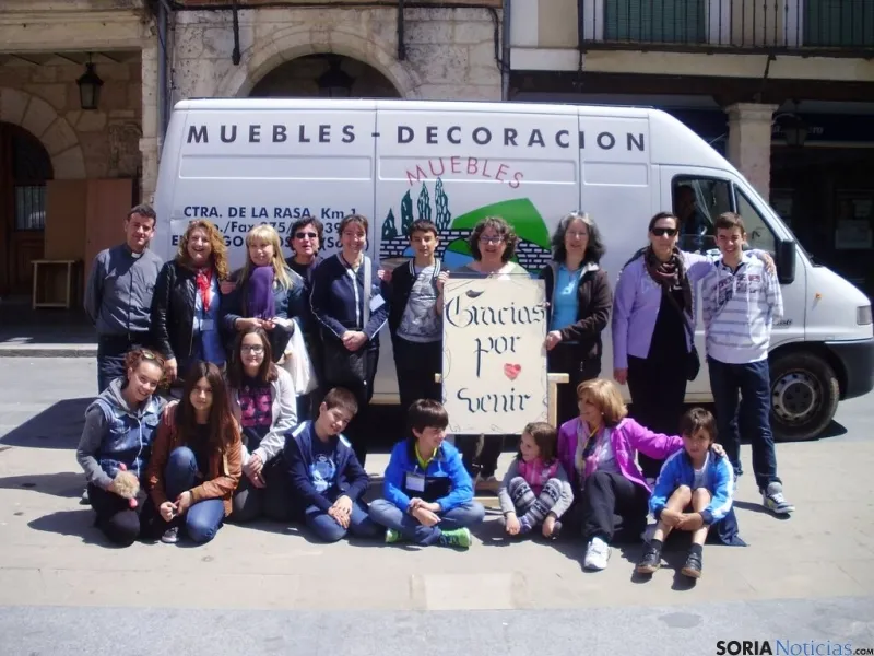 Mercado solidario en El Burgo.
