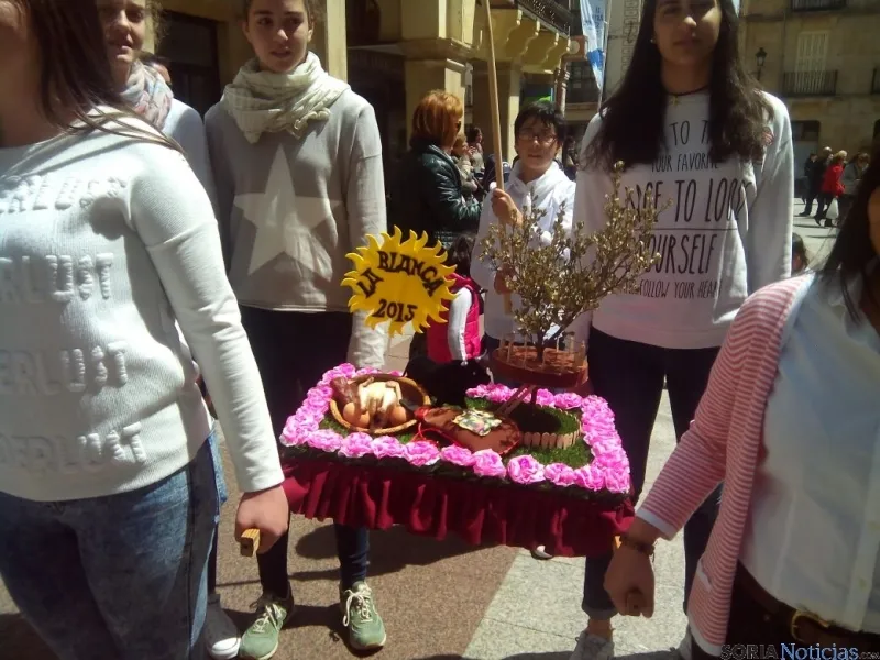 Foto 2 - Los alumnos del San Jos&eacute; celebran su particular Domingo de Calderas