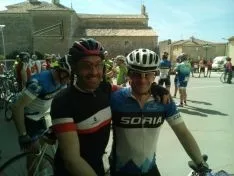 Foto 4 - Un centenar de ciclistas en la XXIV Cicloturista Villa de Almaz&aacute;n