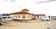 Foto 5 - 50 aviones participan en las jornadas de puertas abiertas del aer&oacute;dromo de Garray