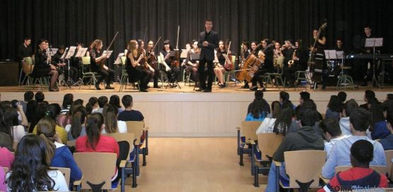 La orquesta sinfónica, en el instituto soriano.