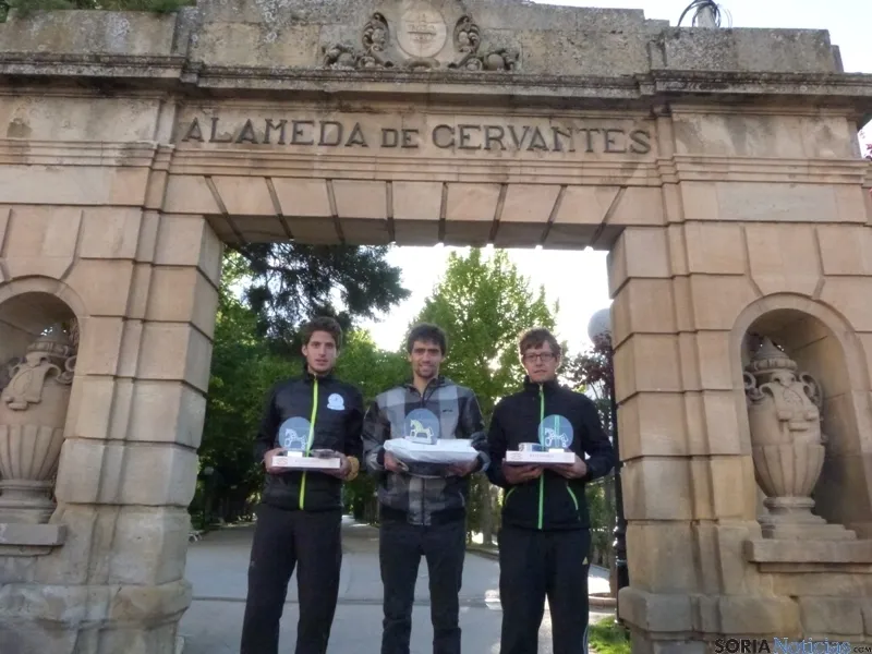 Foto 2 - Joseba D&iacute;az y Eva Fern&aacute;ndez, ganadores de la Traves&iacute;a Alto Duero