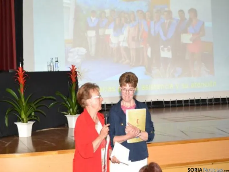 Reconocimiento a Consolación Carpio
