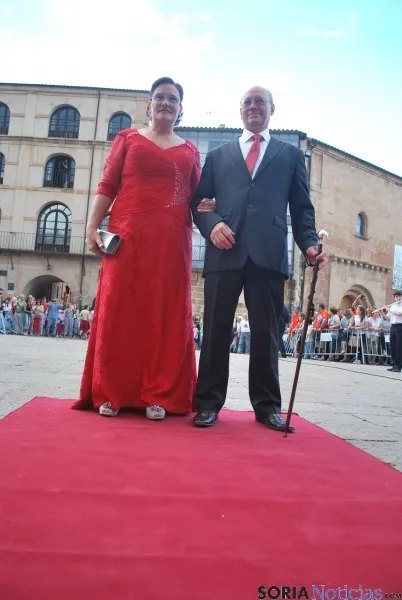 La llegada de los doce jurados al ayuntamiento. / SN