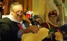 Francisco Javier Arigita, jurado de La Mayor, lee el pregón este miércoles. / SN 